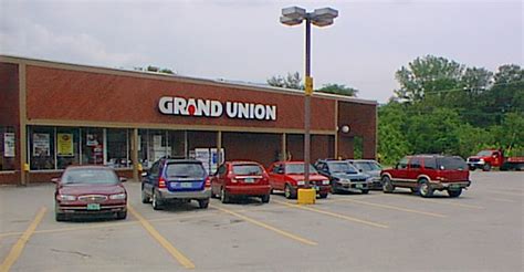 Grand union supermarket - GRAND UNION OF WATERTOWN LLC (doing business as GRAND UNION OF WATERTOW) is retail food store in Watertown licensed by the Division of Food Safety & Inspection of NYS Department of Agriculture and Markets. ... Union Hall Deli & Grocery Inc: 92-25 Union Hall Street, Jamaica, NY 11433: 2022-12-13: Grand Union of Rome LLC: …